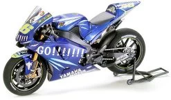 2004 Yamaha YZR-M1 Factory - No.46/No.17 (14098)
