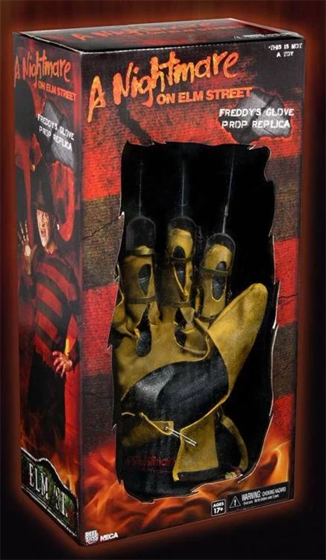 A Nightmare On Elm Street 14" Freddy's Glove Prop Replica (1984) 3 A Nightmare On Elm Street 14" Freddy's Glove Prop Replica (1984)
