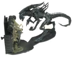 Aliens Movie Maniacs 6: Alien Queen Deluxe Set