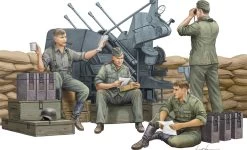 German Anti-Aircraft Gun Crew (00432)