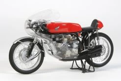 Honda RC166 Grand Prix Racer - Full View (14127)