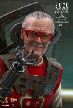 Stan Lee (2020 Toy Fair Exclusive) (MMS570) -Trendy Toy Store product image 2653
