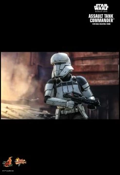 Assault Tank Commander (MMS587) -Trendy Toy Store product image 2704