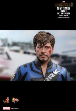 Tony Stark Mark V Suit Up Version "Deluxe Version" (MMS600) -Trendy Toy Store product image 2718