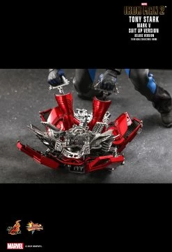 Tony Stark Mark V Suit Up Version "Deluxe Version" (MMS600) -Trendy Toy Store product image 2726