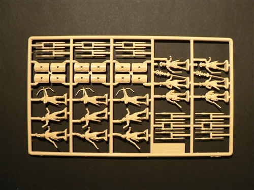 Caesar's Wars Imperial Age Roman Infantry Miniatures (6047) 4 Caesar's Wars Imperial Age Roman Infantry Miniatures (6047) - Image 2