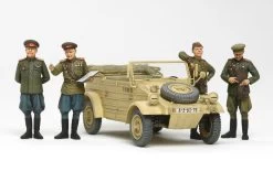 Russian Commanders/Staff Car With Figures (25153)