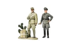 WWII Wehrmacht Officer With Africa Corps Tank Crewman (25154)